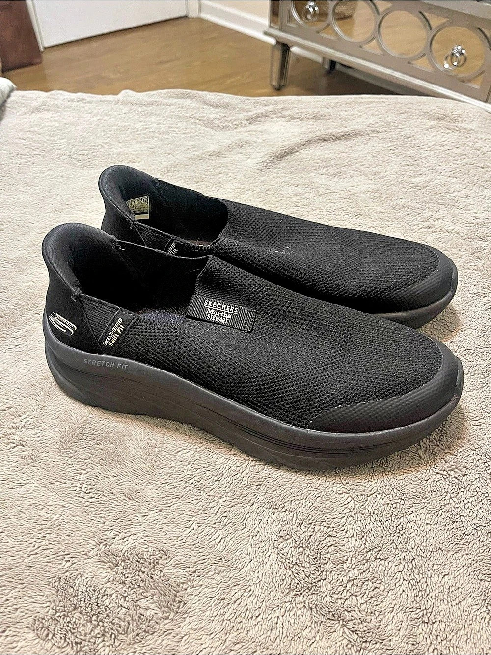 Skechers x Martha Stewart Swift Fit Slip-On Sneaker x Swift Fit Black Slip-On